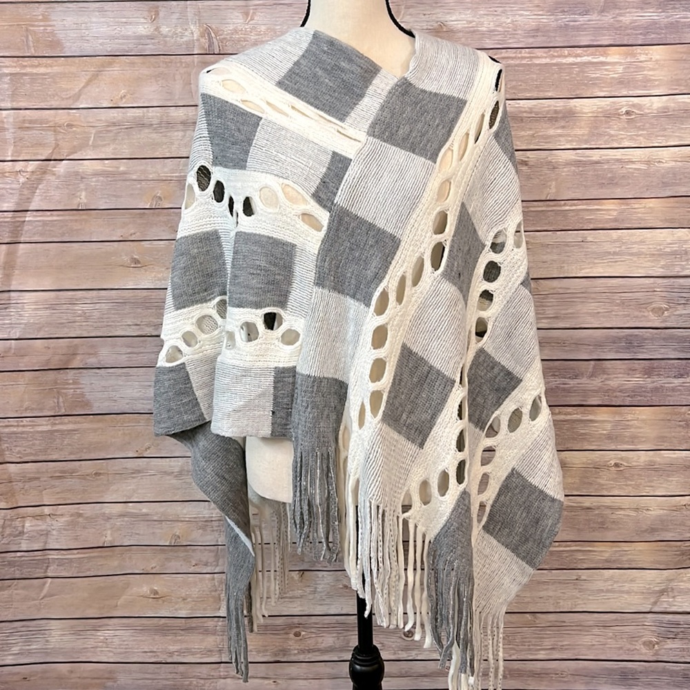 Gorgeous Gray and White Sweater Shaw- One Size